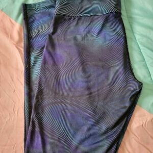 High-Waist-Bench-Optical Waveprint Leggings - Purple & Teal